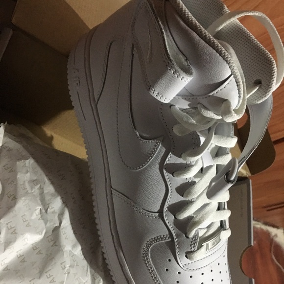 Brand new Nike Air Force ones mids - Picture 1 of 3